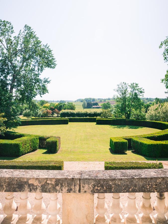 Chateau De Lussac Lussac  Экстерьер фото